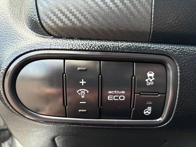 Photo of 2014 Bright Silver Kia Forte
