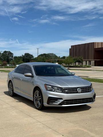 Photo of 2017 Reflex Silver Metallic Volkswagen Passat