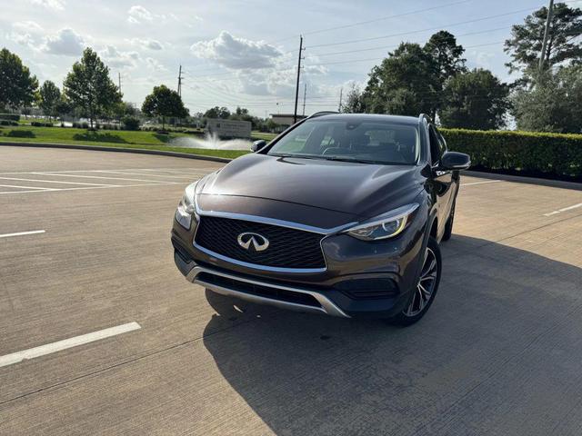 2017 Infiniti QX30