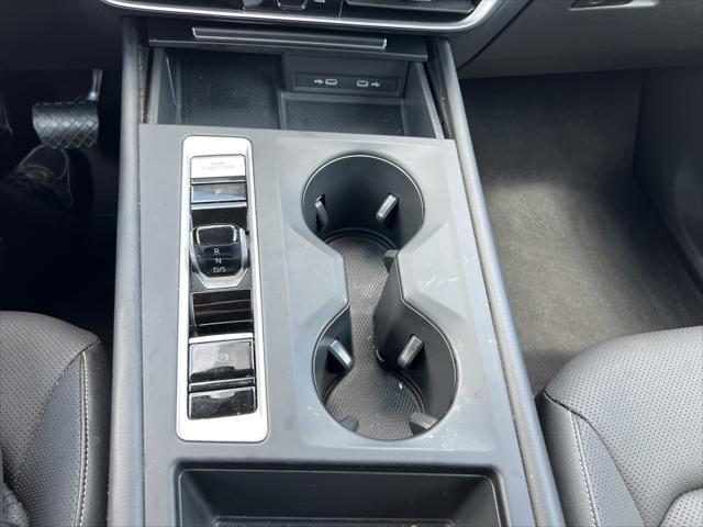 Photo of 2024 Platinum Gray Metallic Volkswagen Atlas