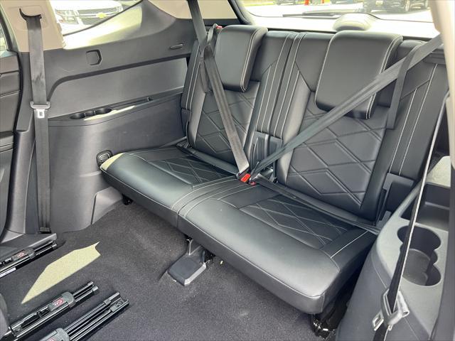 Photo of 2024 Platinum Gray Metallic Volkswagen Atlas