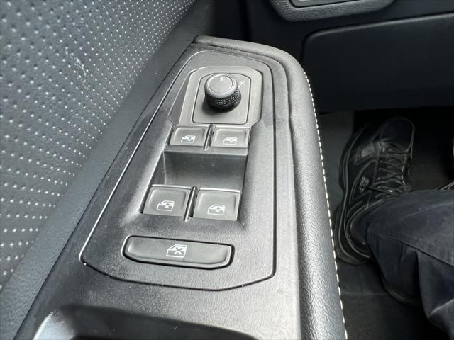 Photo of 2024 Platinum Gray Metallic Volkswagen Atlas
