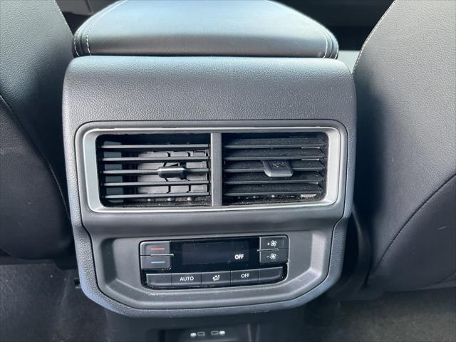 Photo of 2024 Platinum Gray Metallic Volkswagen Atlas