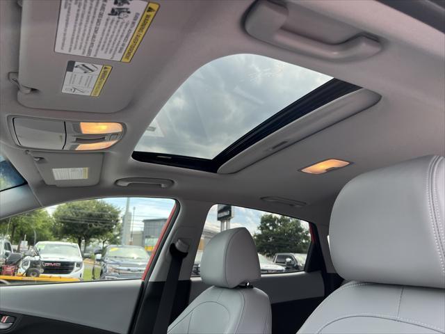 Photo of 2019 Sunset Orange Hyundai KONA
