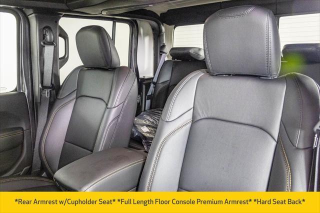 Photo of 2025 Granite Crystal Metallic Clearcoat Jeep Gladiator