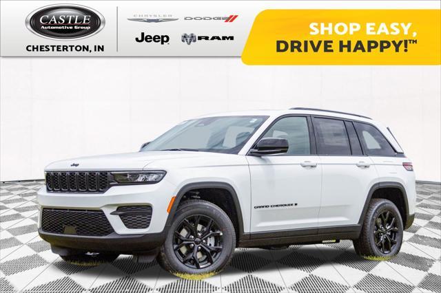 Photo of 2025 Bright White Clearcoat Jeep Grand Cherokee