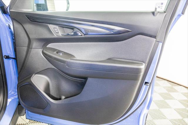 Photo of 2024 Fountain Blue Chevrolet Trailblazer