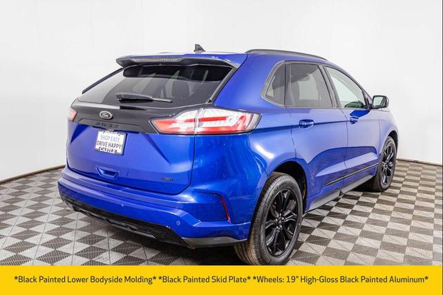 Photo of 2024 Atlas Blue Metallic Ford Edge