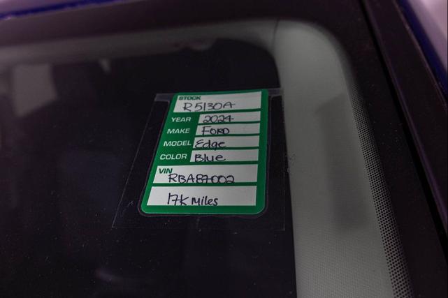 Photo of 2024 Atlas Blue Metallic Ford Edge