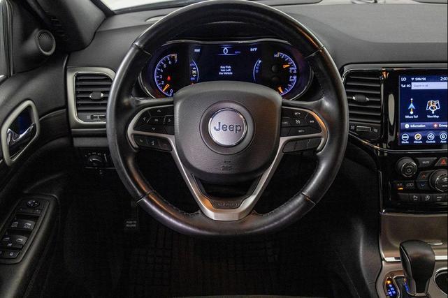 Photo of 2022 Bright White Clearcoat Jeep Grand Cherokee