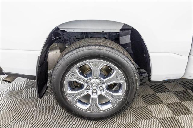 Photo of 2023 Bright White Clearcoat RAM 1500
