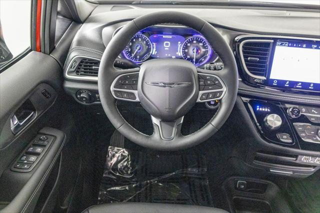 Photo of 2025 Red Hot Pearlcoat Chrysler Pacifica