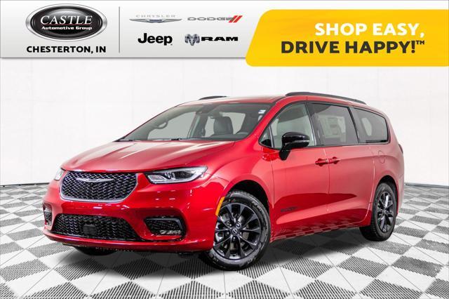 Photo of 2025 Red Hot Pearlcoat Chrysler Pacifica