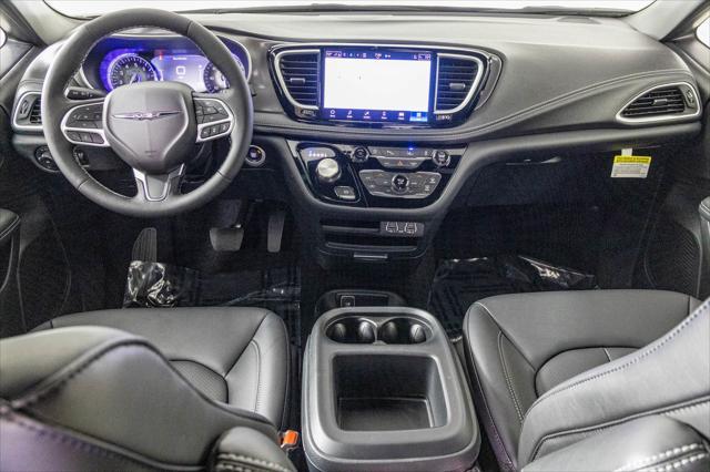 Photo of 2025 Red Hot Pearlcoat Chrysler Pacifica