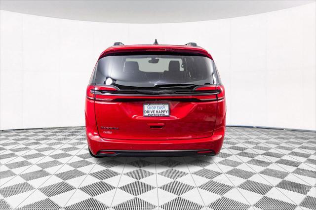 Photo of 2025 Red Hot Pearlcoat Chrysler Pacifica
