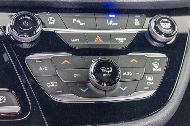 Photo of 2025 Red Hot Pearlcoat Chrysler Pacifica