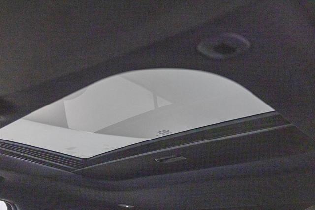 Photo of 2025 Bright White Clearcoat Jeep Grand Cherokee L