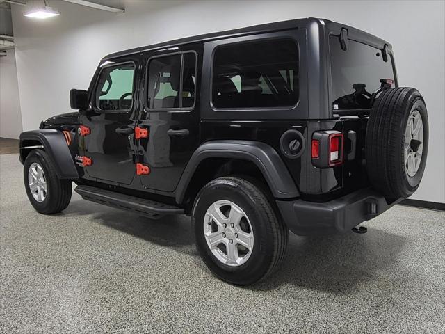 Photo of 2019 Black Clearcoat Jeep Wrangler Unlimited