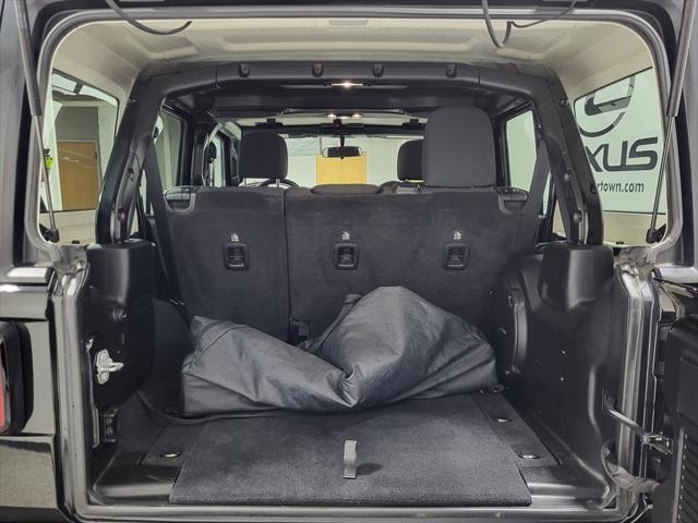 Photo of 2019 Black Clearcoat Jeep Wrangler Unlimited