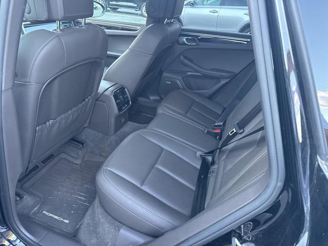 Photo of 2019 Black Porsche Macan
