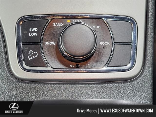 Photo of 2020 Billet Silver Metallic Clearcoat Jeep Grand Cherokee