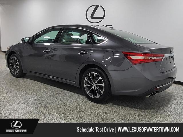 Photo of 2018 Magnetic Gray Metallic Toyota Avalon