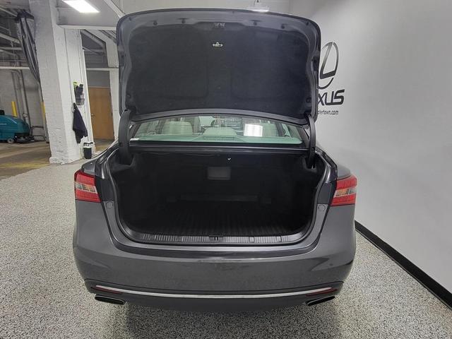 Photo of 2018 Magnetic Gray Metallic Toyota Avalon