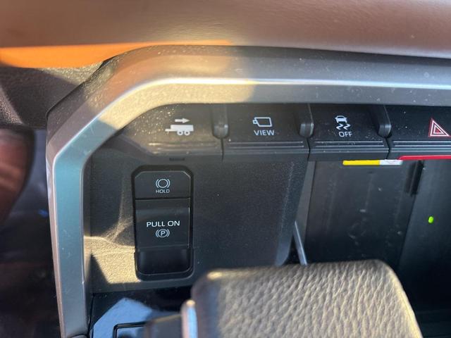 Photo of 2022 Celestial Silver Metallic Toyota Tundra