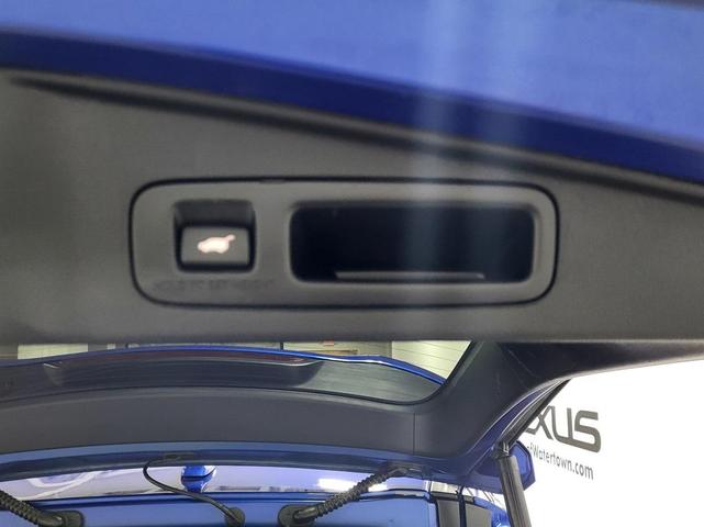 Photo of 2020 Aegean Blue Metallic Honda CR-V