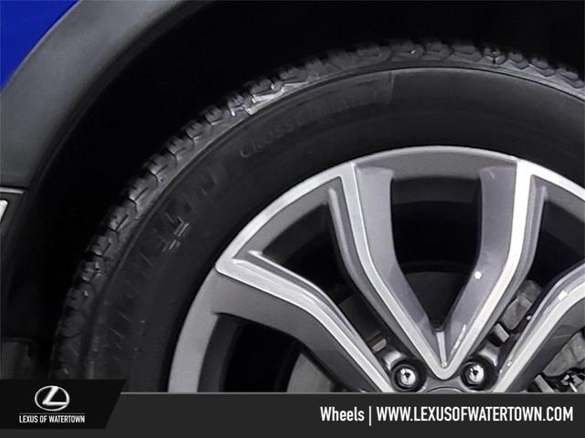 Photo of 2020 Aegean Blue Metallic Honda CR-V