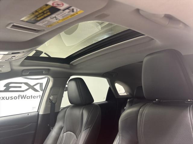Photo of 2018 Atomic Silver Lexus RX 350