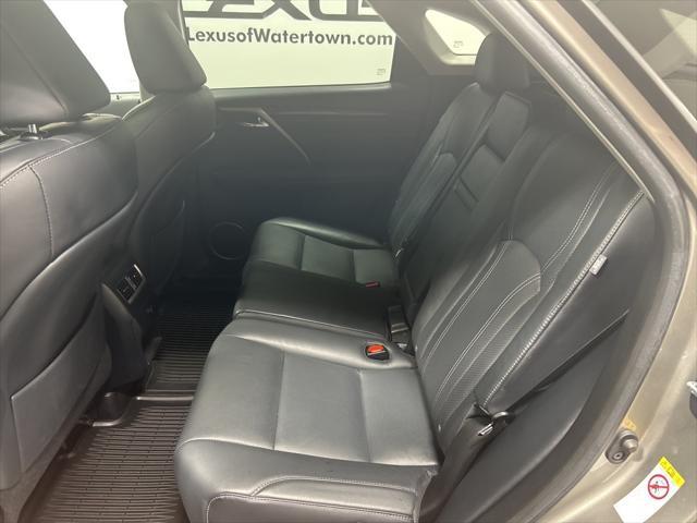 Photo of 2018 Atomic Silver Lexus RX 350