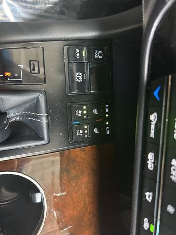 Photo of 2018 Atomic Silver Lexus RX 350