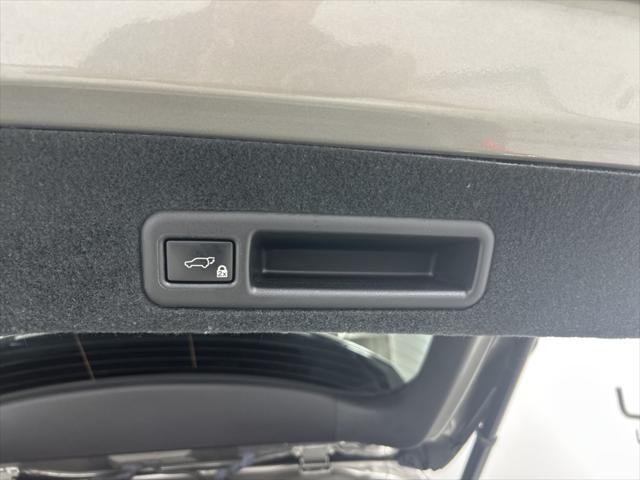 Photo of 2018 Atomic Silver Lexus RX 350