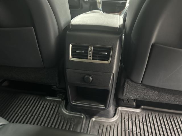 Photo of 2018 Atomic Silver Lexus RX 350