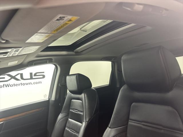 Photo of 2019 Crystal Black Pearl Honda CR-V