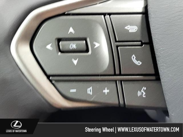 Photo of 2023 Atomic Silver Lexus NX 250