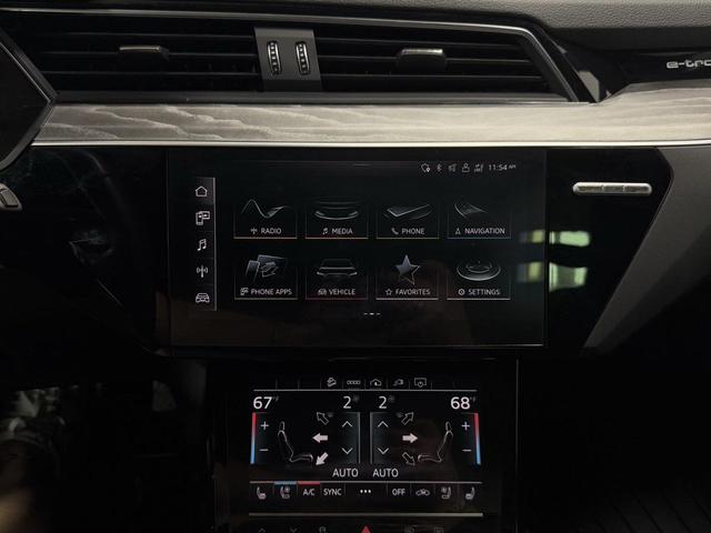 Photo of 2022 Gray Metallic Audi e-tron
