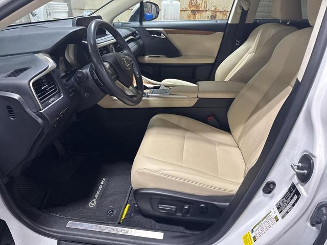 Photo of 2022 Eminent White Pearl Lexus RX 350