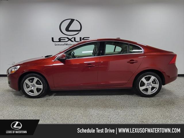 Photo of 2012 Flamenco Red Metallic Volvo S60