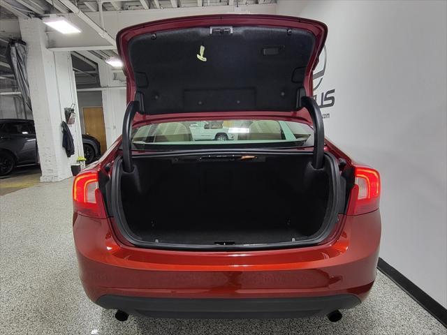 Photo of 2012 Flamenco Red Metallic Volvo S60
