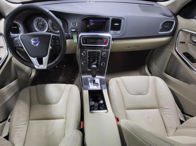 Photo of 2012 Flamenco Red Metallic Volvo S60