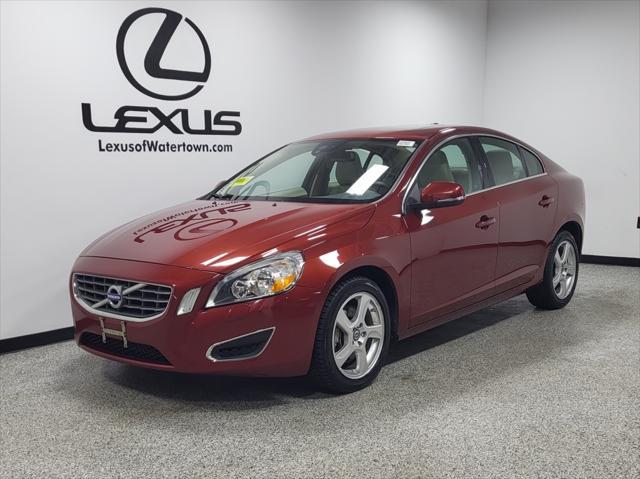 Photo of 2012 Flamenco Red Metallic Volvo S60