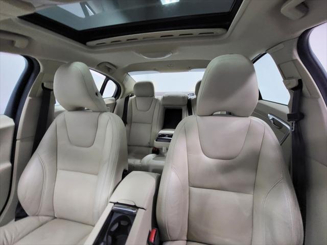 Photo of 2012 Flamenco Red Metallic Volvo S60