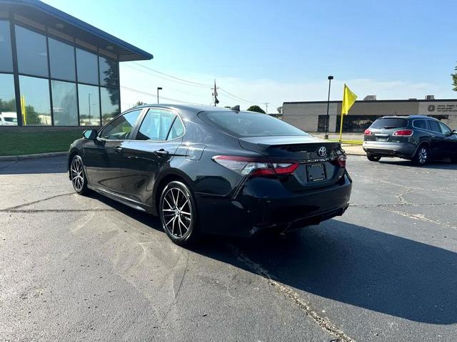 Photo of 2024 Midnight Black Metallic Toyota Camry