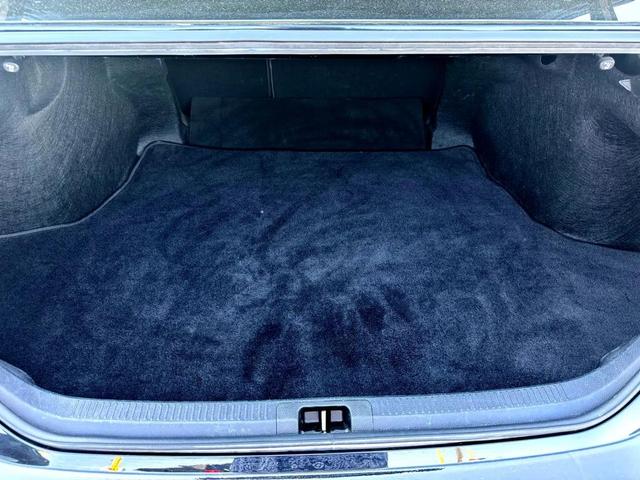 Photo of 2024 Midnight Black Metallic Toyota Camry