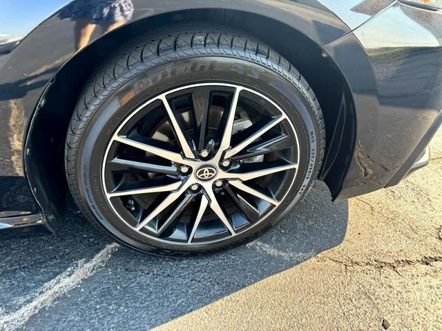 Photo of 2024 Midnight Black Metallic Toyota Camry