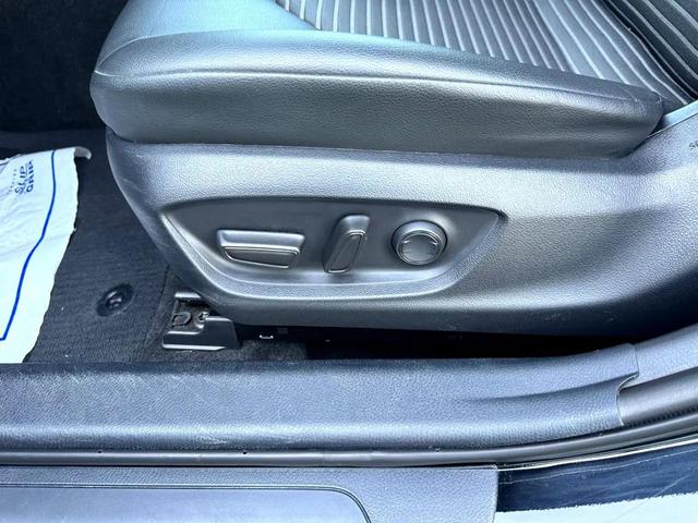 Photo of 2024 Midnight Black Metallic Toyota Camry