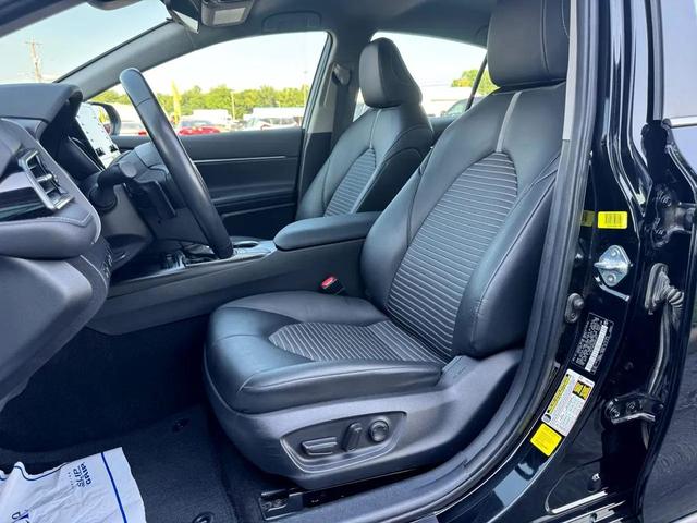 Photo of 2024 Midnight Black Metallic Toyota Camry