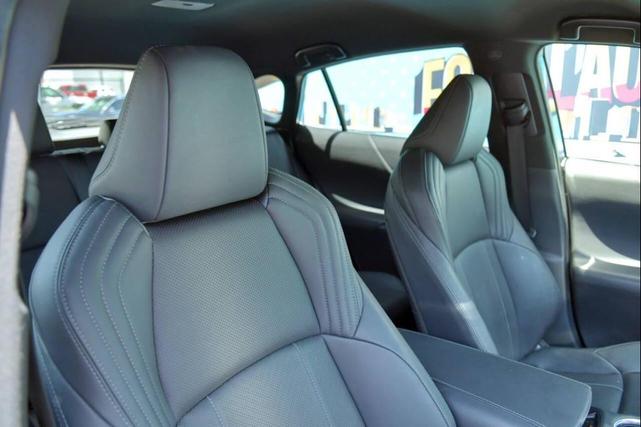 Photo of 2021 Gray Toyota Venza